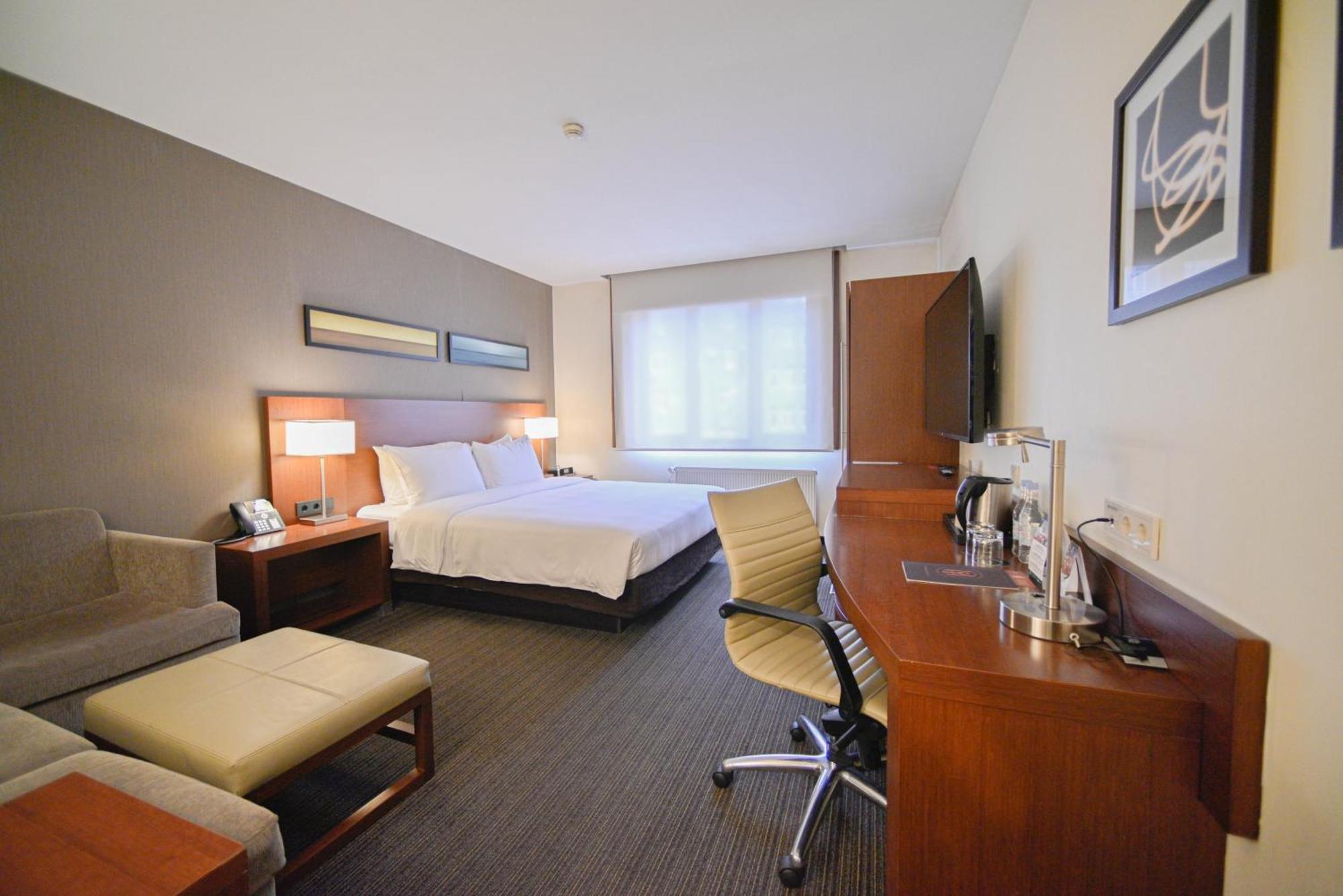Yerevan Place Hotel Екстериор снимка