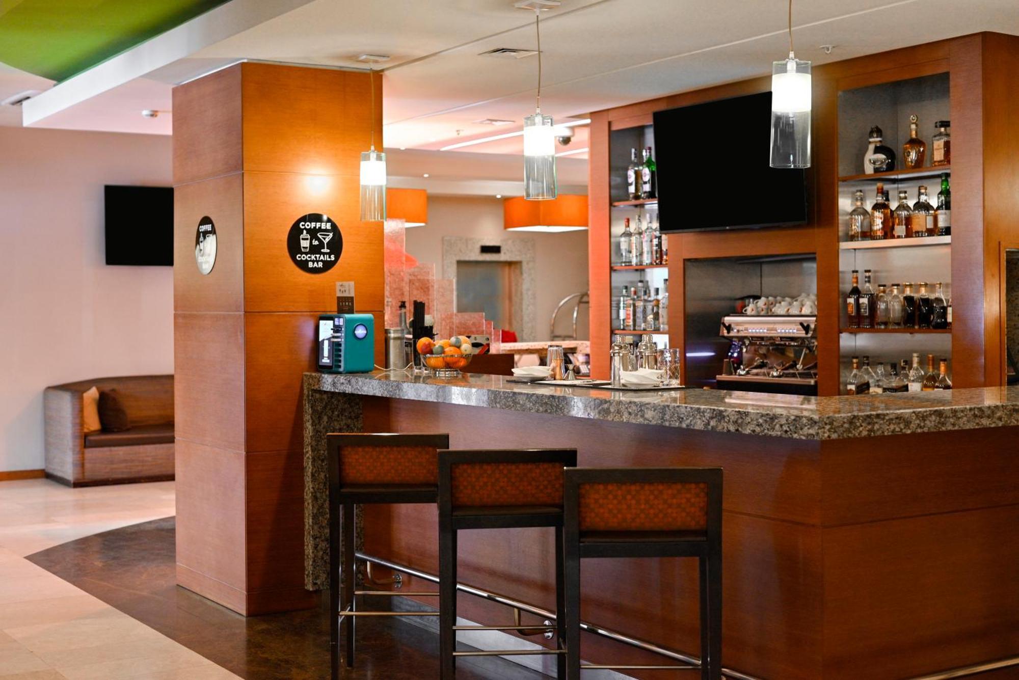 Yerevan Place Hotel Екстериор снимка