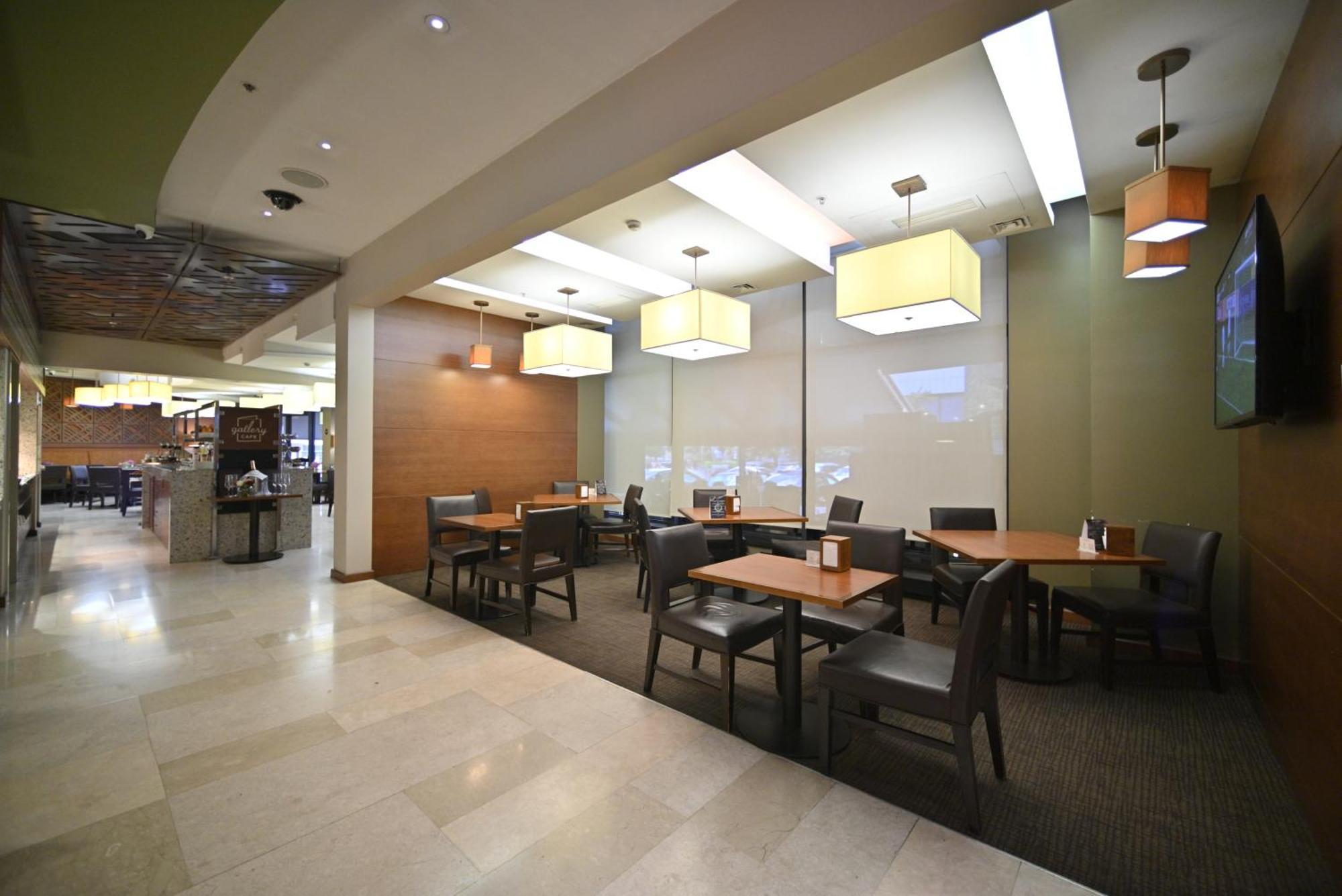 Yerevan Place Hotel Екстериор снимка