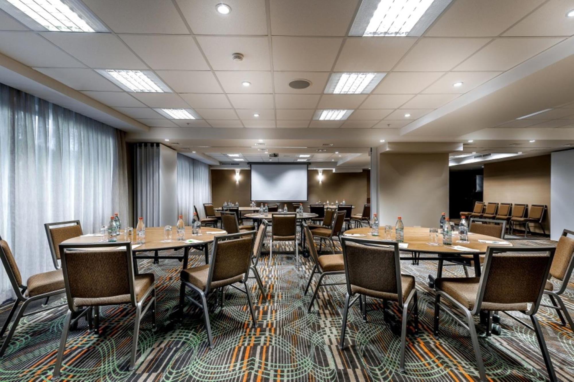 Yerevan Place Hotel Екстериор снимка