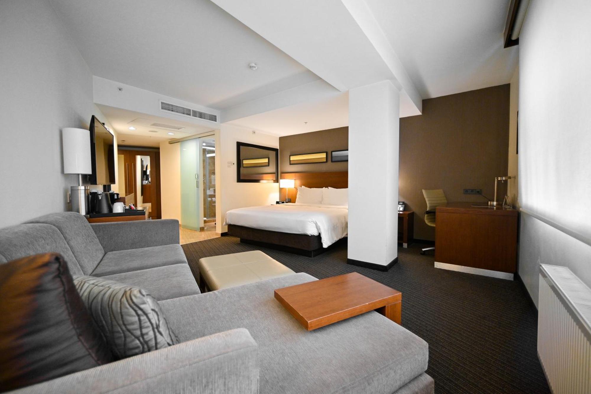 Yerevan Place Hotel Екстериор снимка