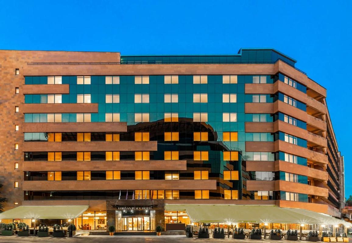 Yerevan Place Hotel Екстериор снимка